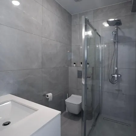 Apartment Mira - 2 Bedroom Private Terrace Paphos