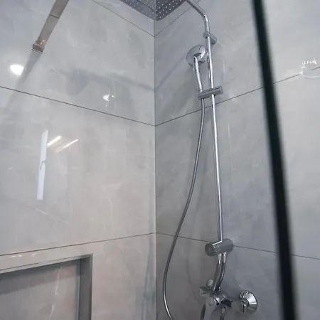 Mira - 2bdr With Private Terrace *