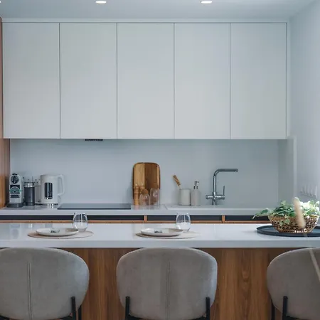 Mira - 2bdr With Private Terrace Appartement Paphos